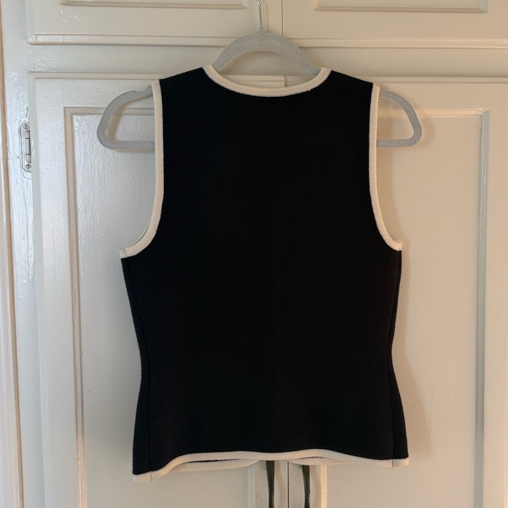 A&F Maura Sweater Vest - Never Worn!! - Picture 4 of 4